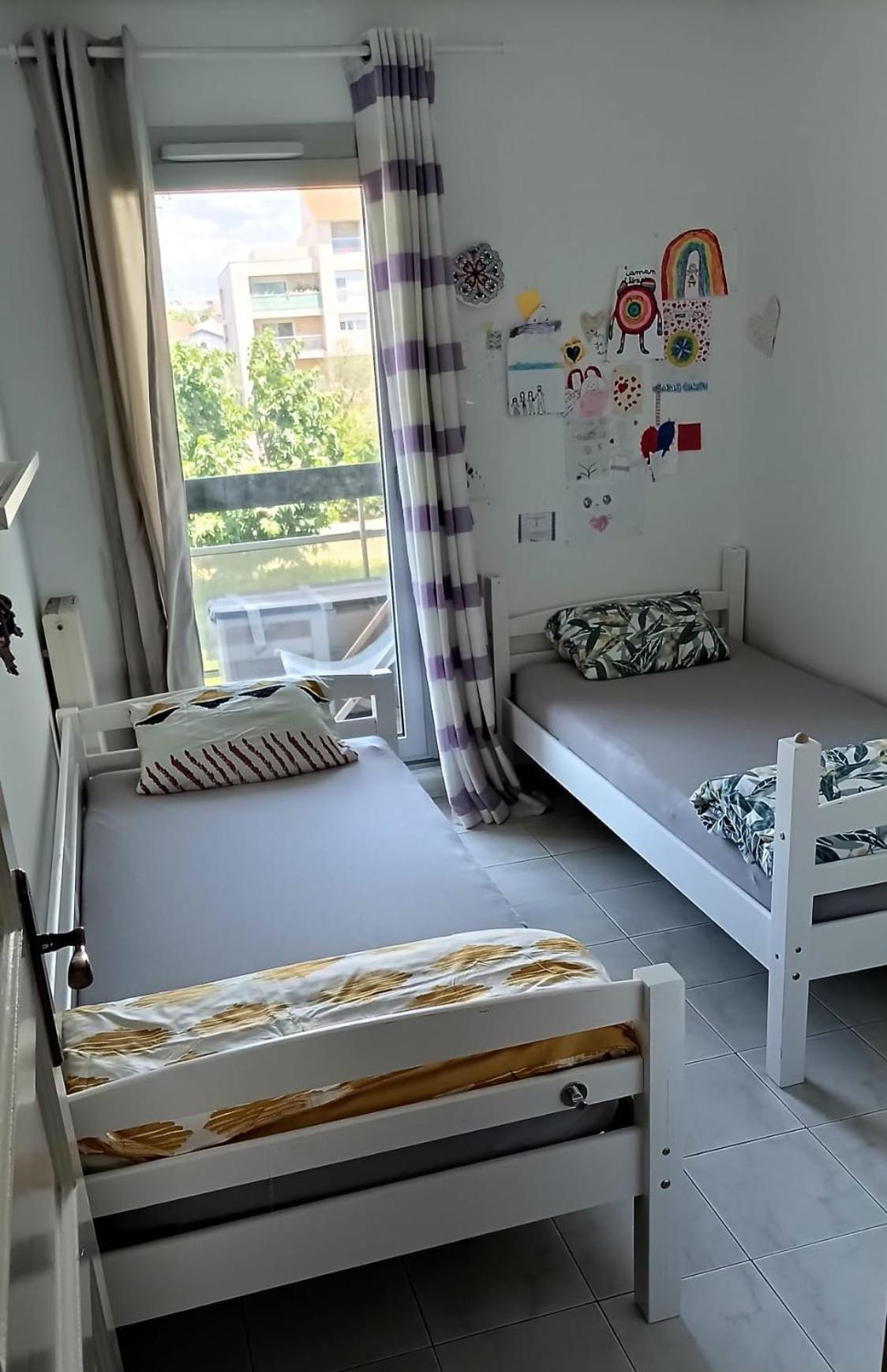 Pointe Rouge A 2mn De La - Avec Petite Vue Apartment Marseille